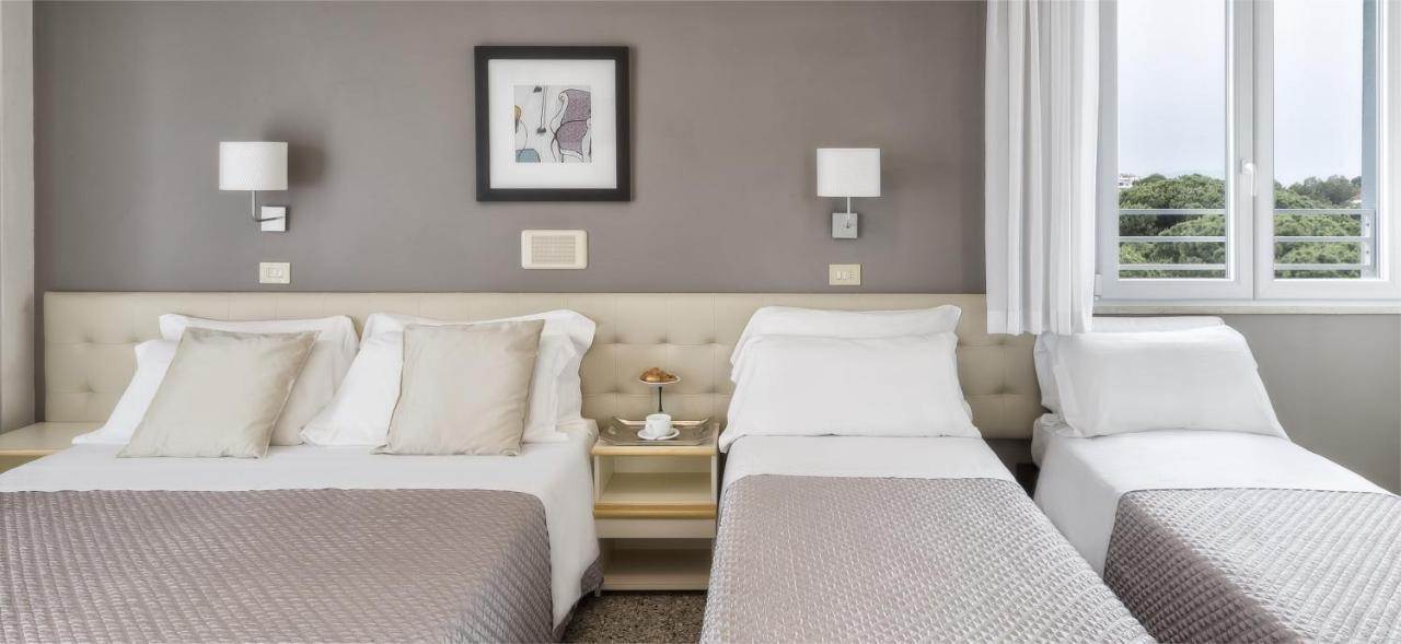 Hotel Carignano Риччоне Экстерьер фото